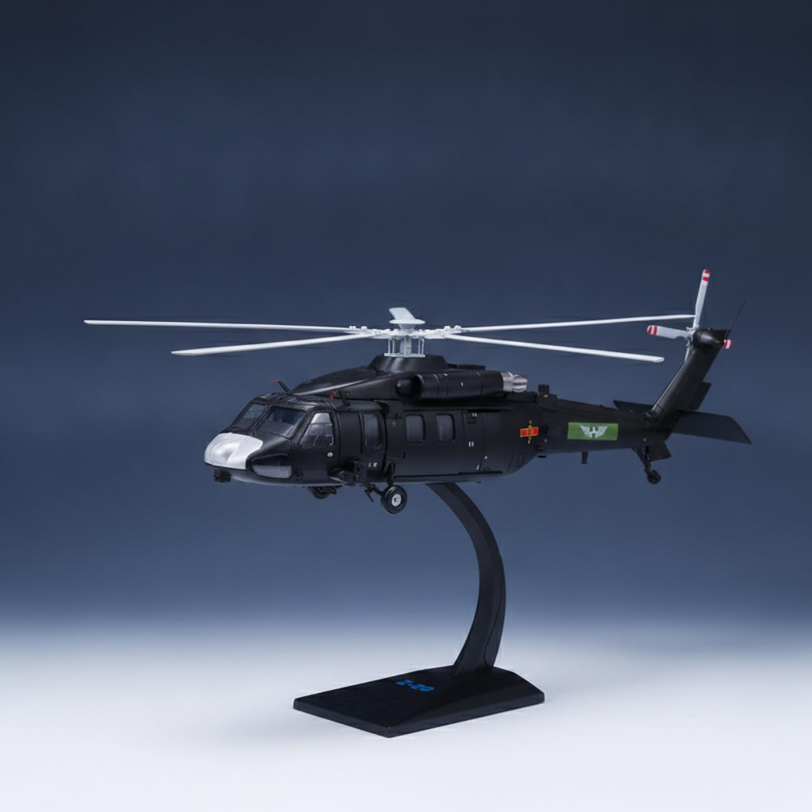 Modellino di Elicottero Militare Elicottero con Piedistallo Statico Modello in Metallo per Esposizione, Ufficio, 1 48, Versione Terrestre Z-20