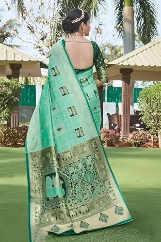 Image of Yashika Women's Banarasi Kanjivaram Silk Woven Saree | Animal Printed Patola Silk Saree for Women