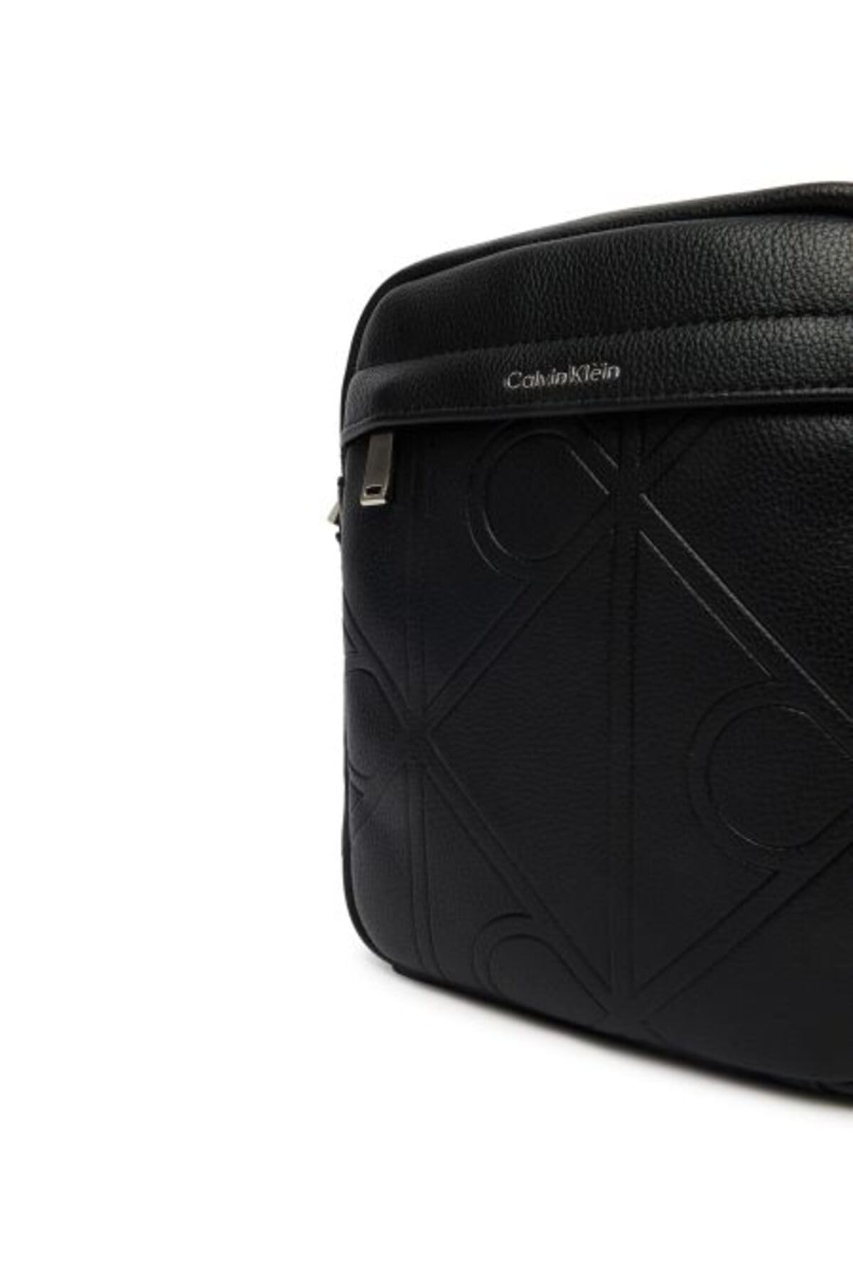 Calvin Klein Lv04d3331g Emblem Aop Emboss Report