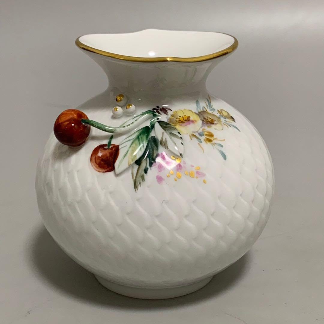 マイセン　花瓶　波の戯れ　チェリー Amazon.co.jp: MEISSEN マイセン 波の戯れ 花瓶 フラワーベース