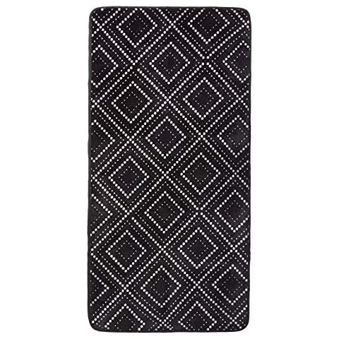 Amazon Basics Alfombra de espuma con estampado de línea de puntos Cover