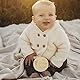 Marvelights Holz Meilensteinkarten Baby 16 beidseitig bedruckte Karten mit 32 Meilensteinen | Perfekt für Neugeborene, Babyparty & erste Lebensjahre | Geschenk für werdende Mütter & Eltern