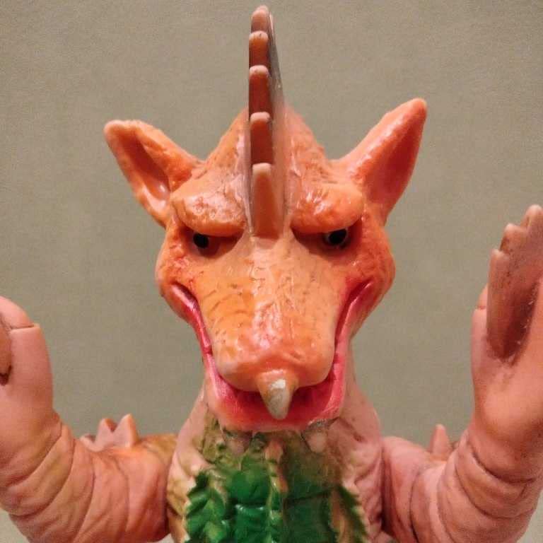 Amazon.co.jp: ブルマァク ソフビ グロンケン 当時物 帰ってきた