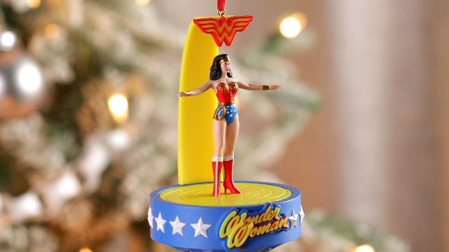 WONDER YEAR スイムスマータキット Amazon.com: Hallmark Keepsake Christmas Ornament, DC Wonder Woman