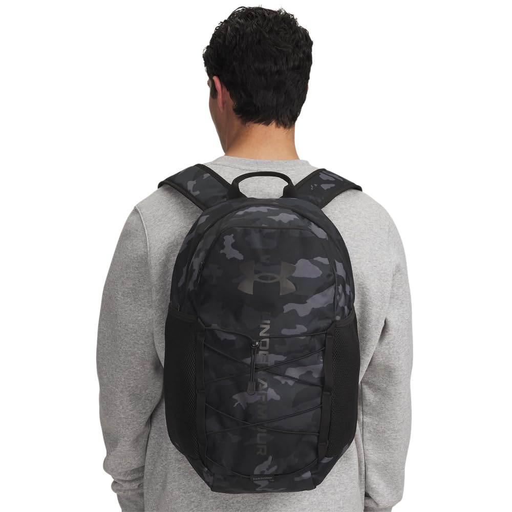 Under Armour Unisex Hustle Sport 6.0 Backpack, Zaino palestra idrorepellente per sport e atletica, Zaino sportivo con resistente fondo rivestito,Black/Black/Metallic Black,OSFM