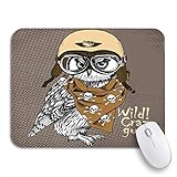 Weiche Materialien für Handgelenke und Hände, glatte Oberfläche, rutschfeste Gummi-Unterseite halten den Desktop fest.