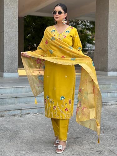 Image of VredeVogel Women's Viscose Silk Blend Straight Kurta Pant Set with Printed Dupatta for Festive & Casual Ethnic Kurta Sets