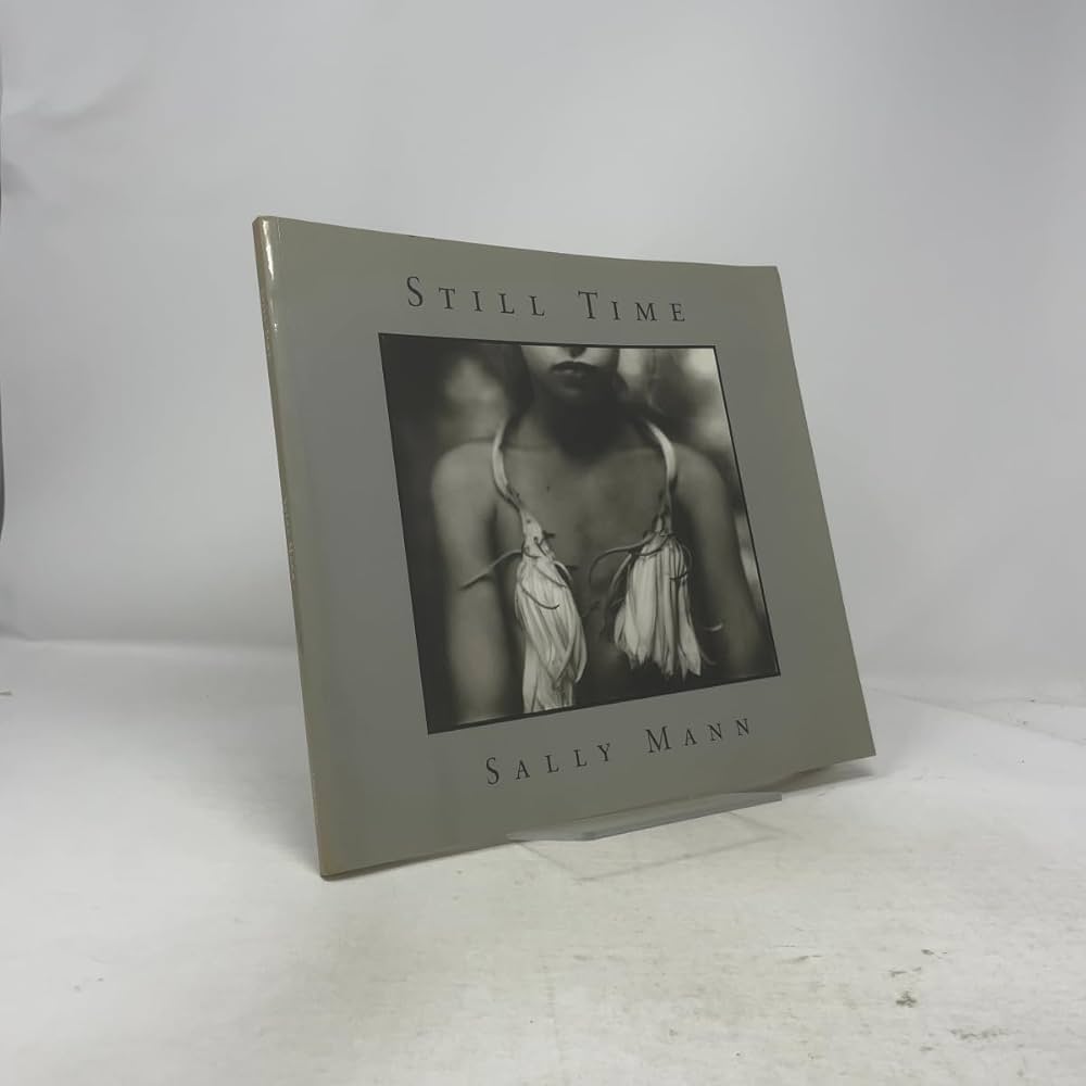 【Sally Mann：Proud Flesh】サリー・マン写真集　 初版発行 Sally Mann: At Twelve, Portraits of Young Women | サリー・マン