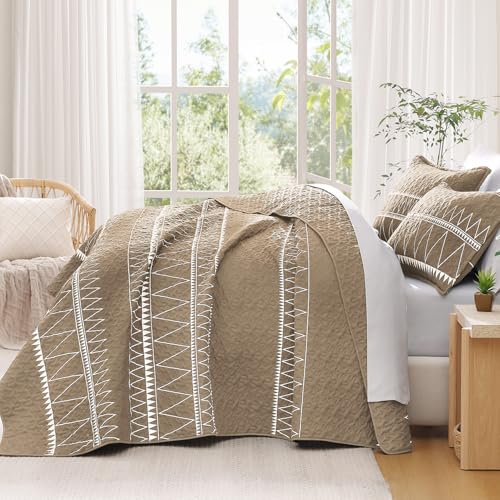 Image of Andency Taupe Quilts Queen Size, 3 Pieces Queen Quilt Bedding Set Boho Lightweight Soft Striped Bedspread for All Season (90 inchx96 inch), Printed Bohemian Polyester Reversible Coverlet Comoforter Sets