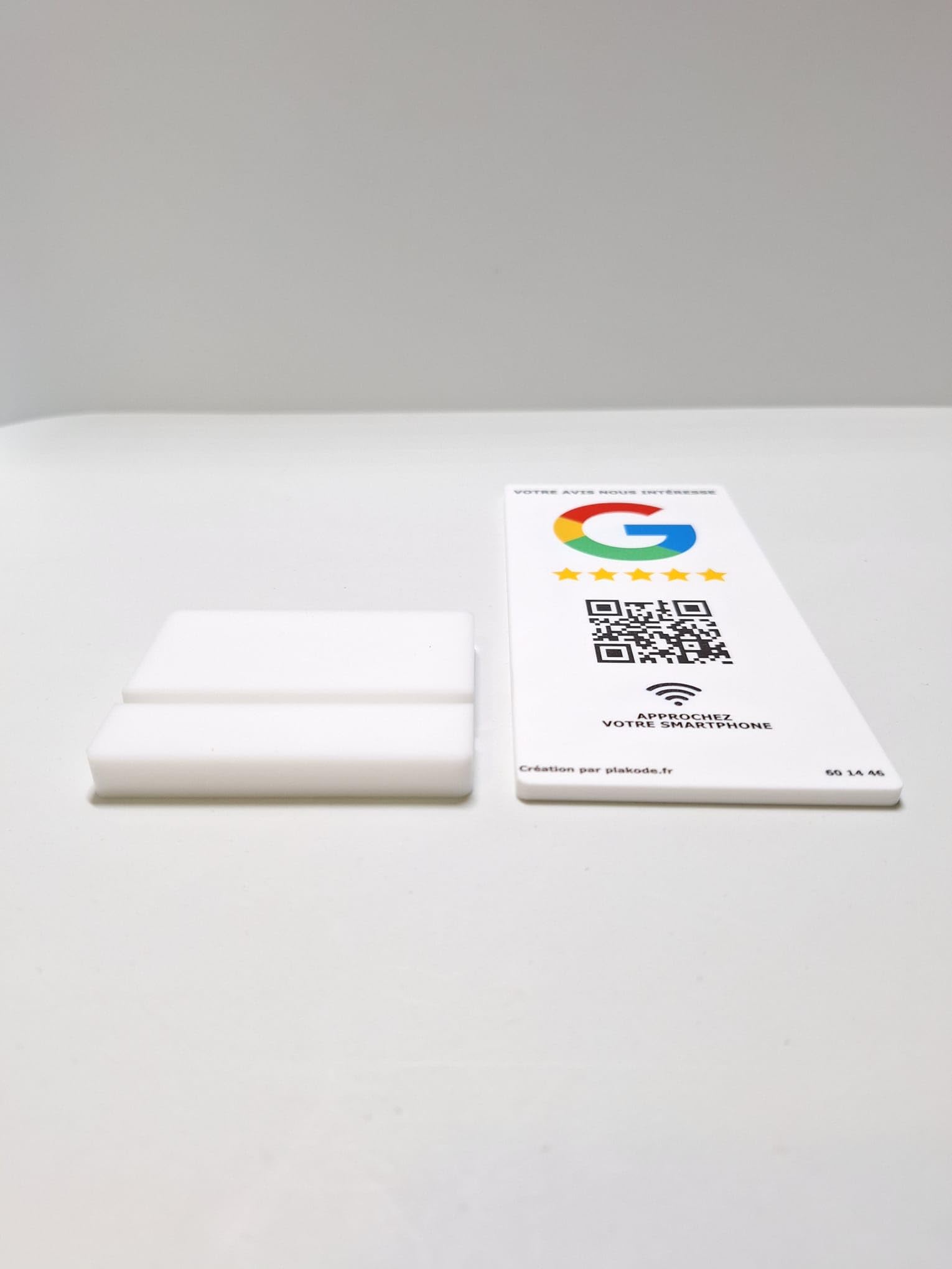 Placa NFC y código QR con soporte vertical para comentarios de Google - 15x7 cm - Ideal para letreros y restaurantes, soporte vertical (blanco)