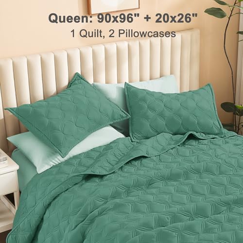Image of Litanika Queen Quilt Bedding Set, Haze Green Summer Lightweight Soft Comforter Bedspreads & Coverlets, Boho Farmhouse Bedding Cover Bed Decor All Season, 3 Pieces (1 Quilt, 2 Pillowcases)