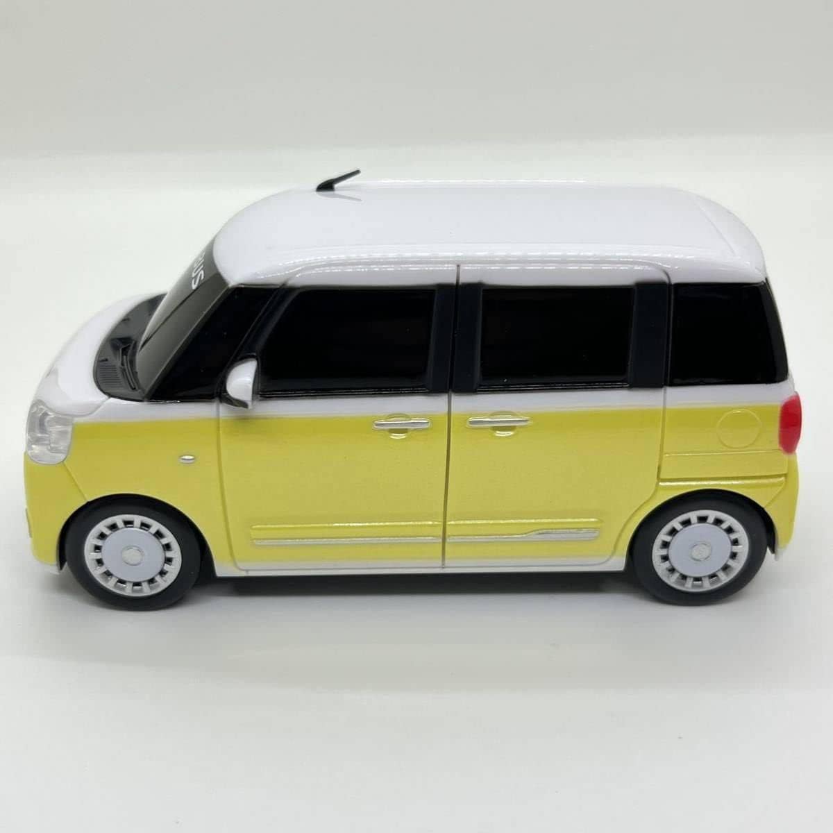 DAIHATSU CANBUS ミニカー イエロー/ホワイト 新型 ダイハツ ムーヴ
