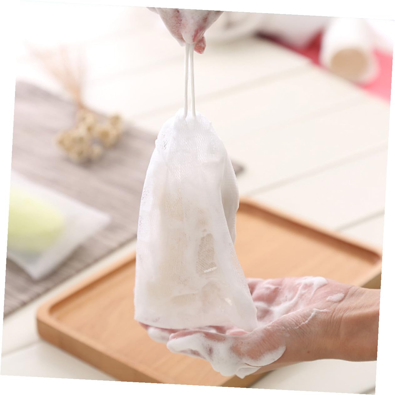 BESTYASH 10pcs Foaming Mesh Soap Pouch Net for Face Wash Exfoliating Quick Lathering for Skin Types in Shower or Bath