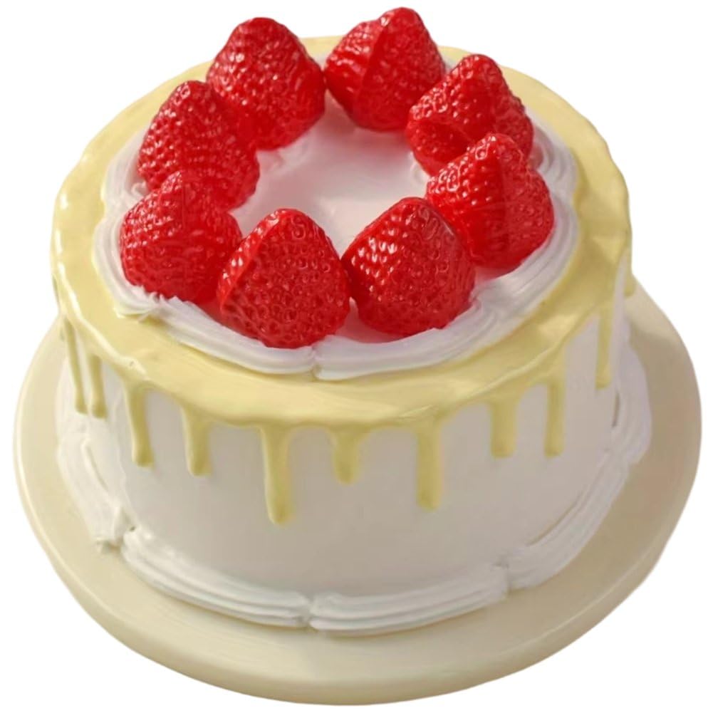 Gâteau artificiel et simulation de dessert pour une décoration de table festive