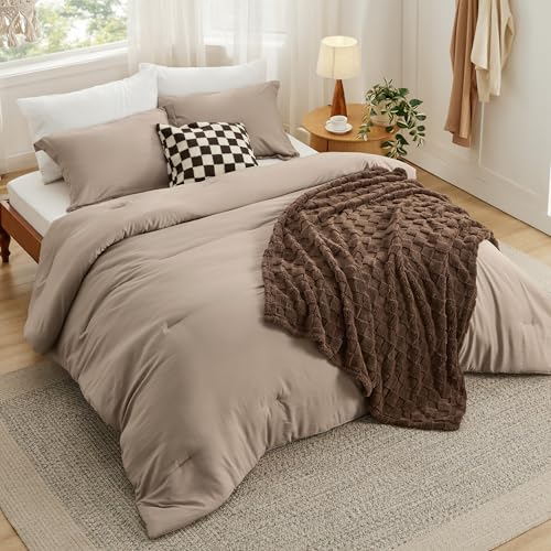 Bedsure Comforter King Size 5 Pieces - King Size Comforter Set with Checkered Throw Blanket and Decorative Pillow, Lightweiget Bedding, All Season Bedding Sets, Light Camel