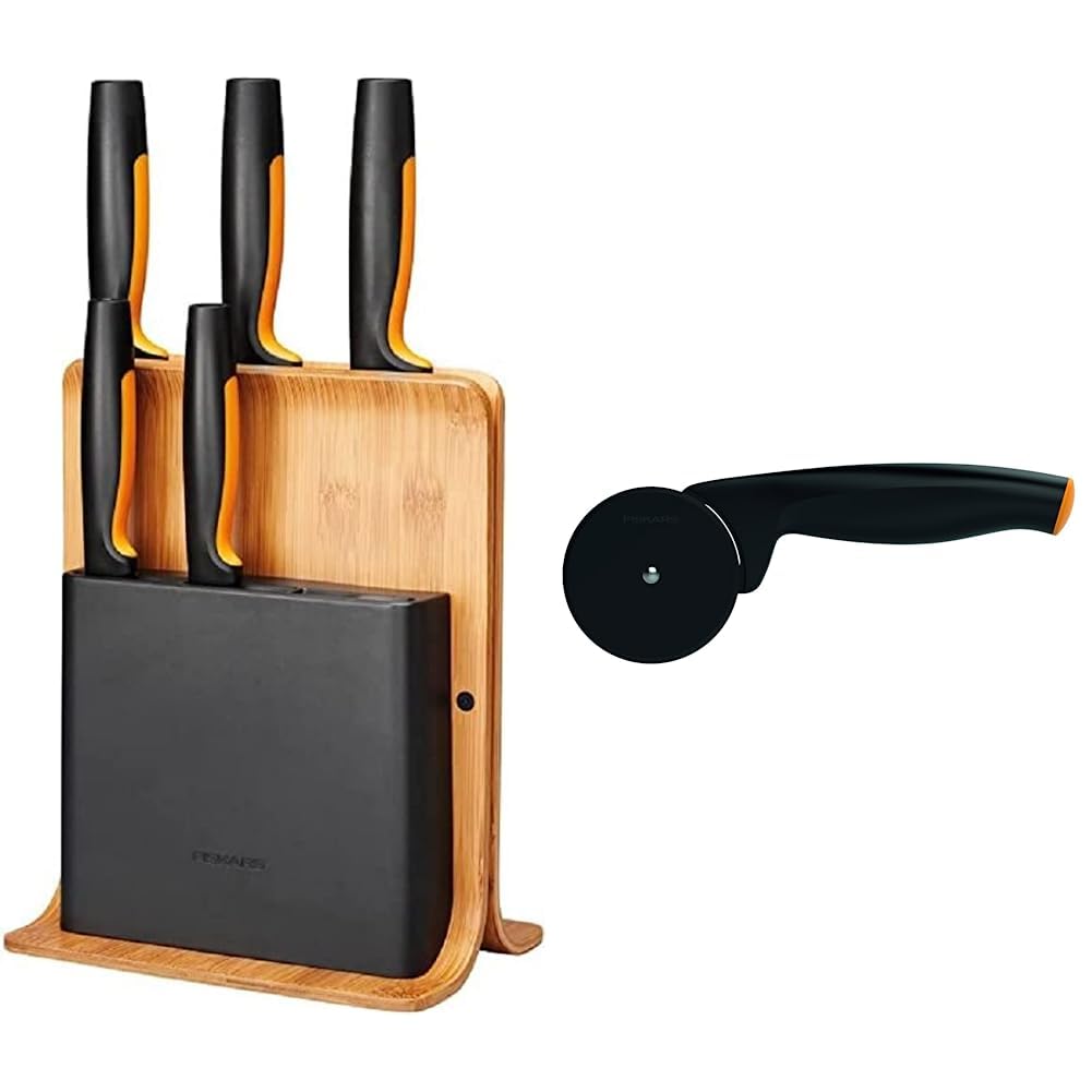 Fiskars Bambus Design-Messerblock mit 5 Messern & Pizzaschneider mit hochwertigem Kunststoff-Schneidrad, Länge: 19 cm, Functional Form, Schwarz/Orange, 1019533