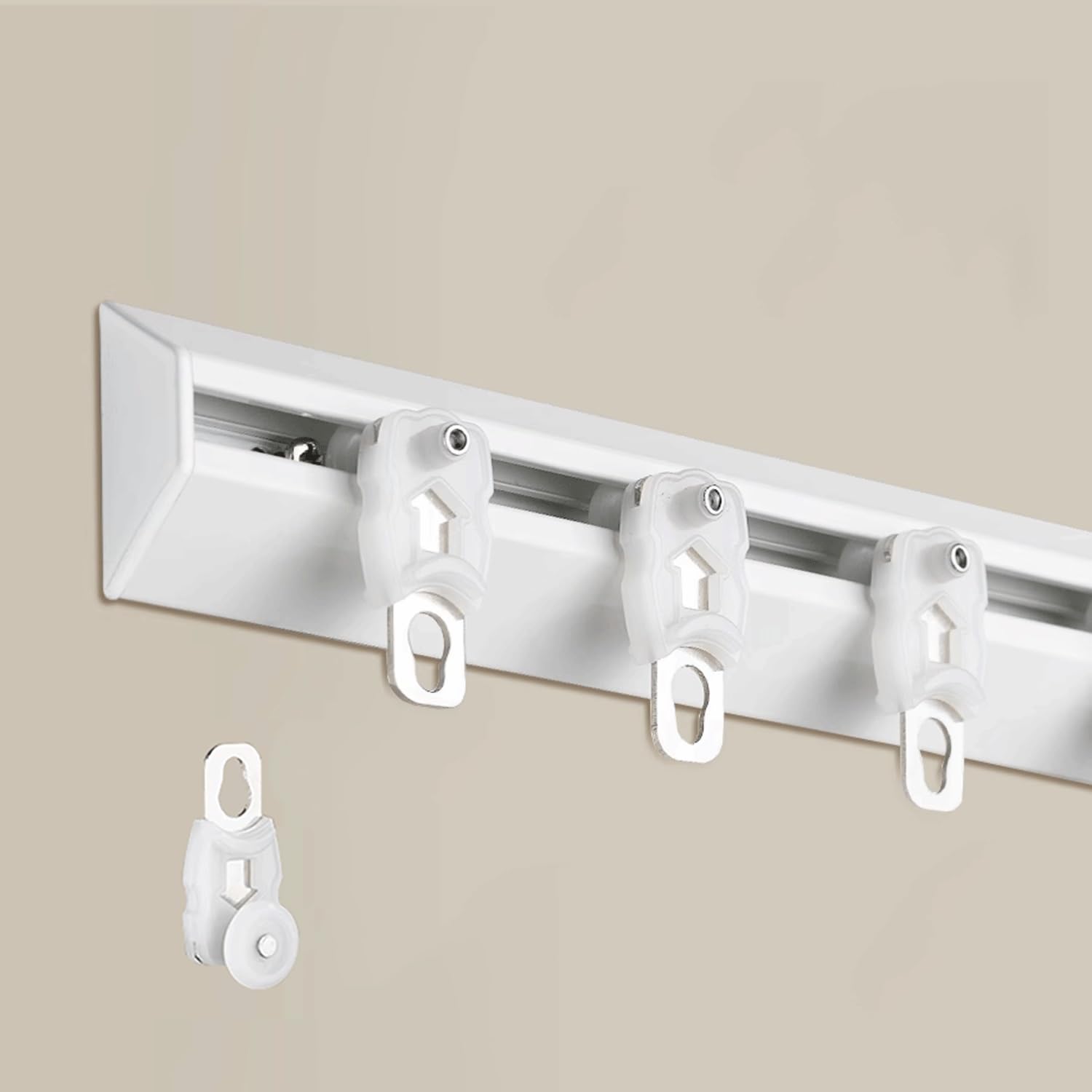 Riel de cortina resistente para dividir tu dormitorio o salón con montaje en techo
