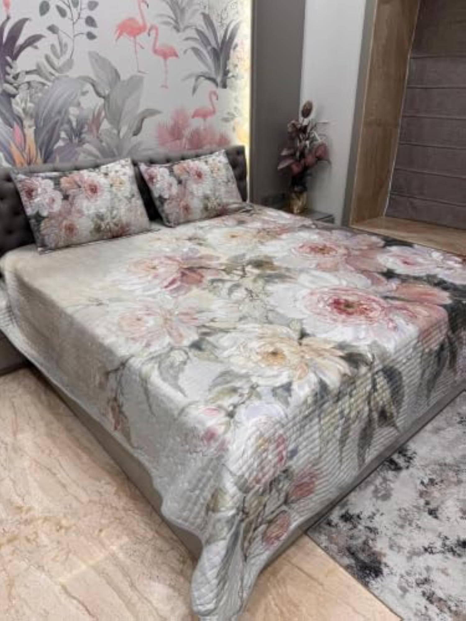 Floral Print Quilted Bedspread Set with 2 Pillow Covers