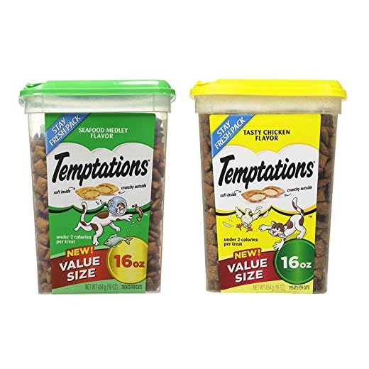 Temptations Treats for Cats Bundle: Seafood Medley (16 oz) and Tasty Chicken (16 oz)
