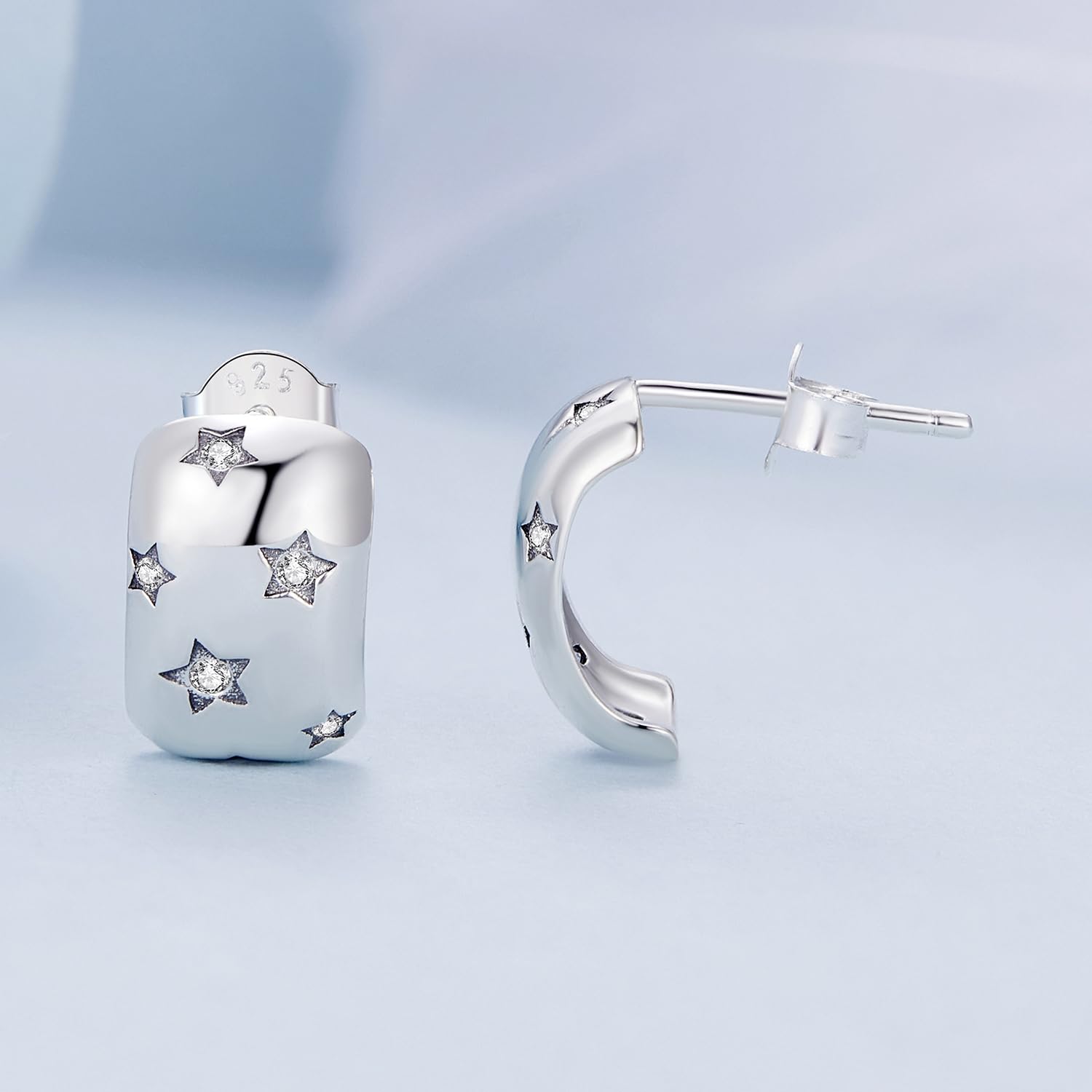 Orecchini a perno a forma di stella scintillante, in argento Sterling 925, leggeri e comodi da indossare
