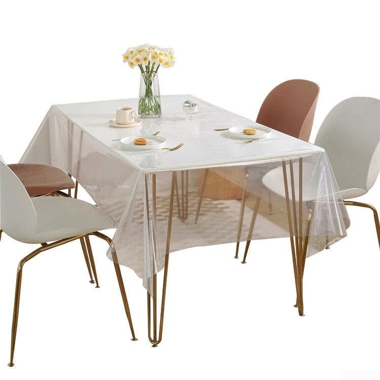 Elegante design trasparente: la finitura trasparente migliora l'estetica del tuo arredamento da tavolo fornendo una protezione essenziale, fondendo praticità e stile.