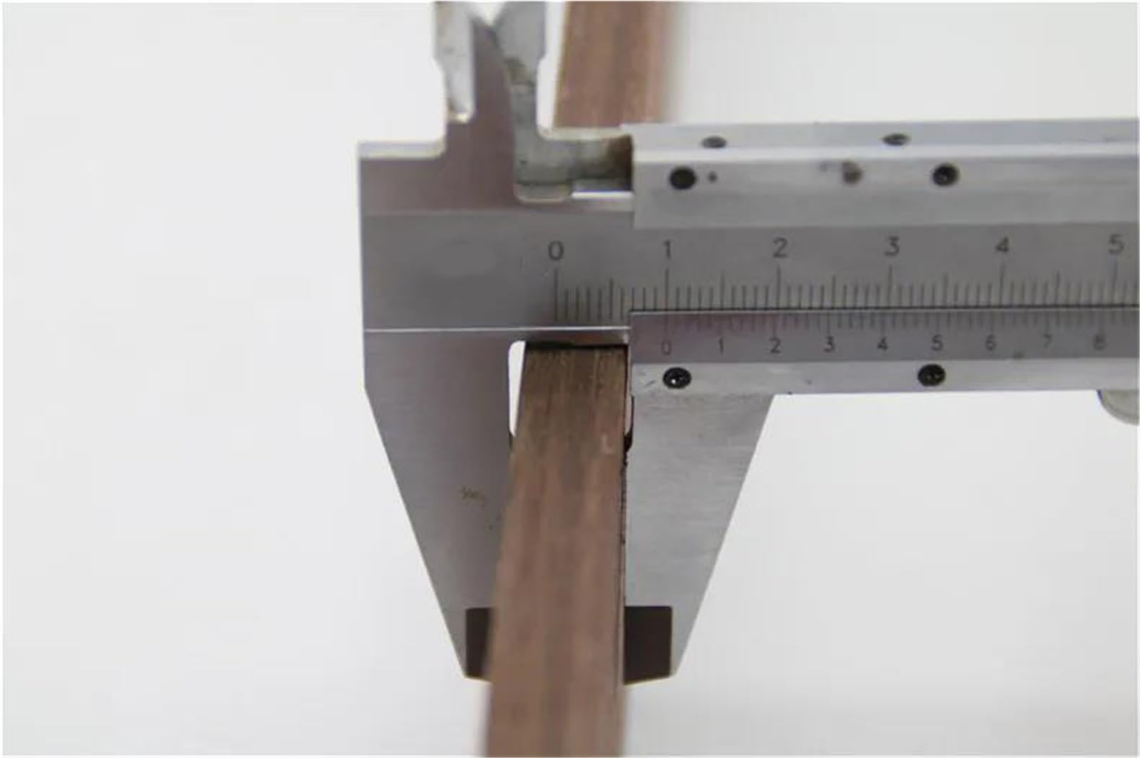 DIY Półwykończony Materiał Podstrunnicy Gitary Palisander Akcesoria Gitarowe 520 * 70 * 10mm Tuner Gitary(B)