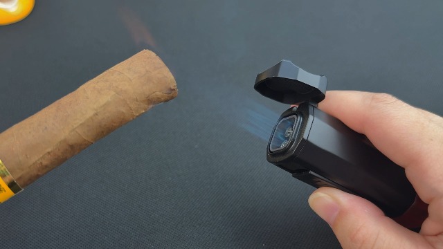 Encendedor de antorcha triple recargable negro miniatura 7