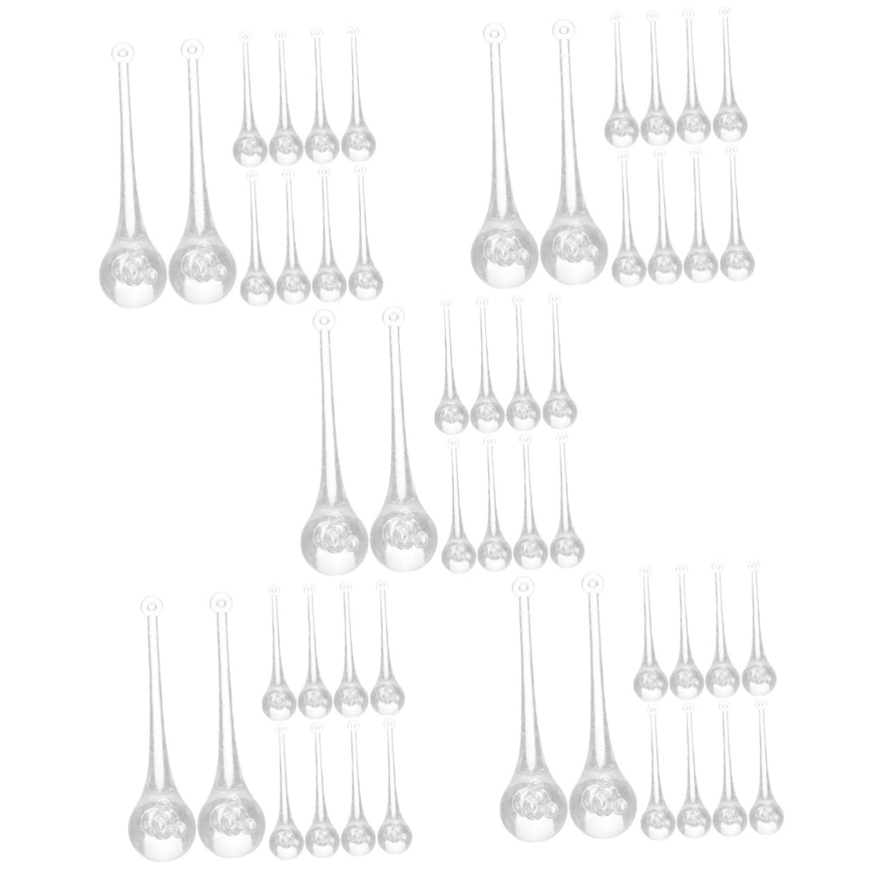 Pendentifs acryliques pour rompre la monotonie des murs et donner du mouvement aux rideaux