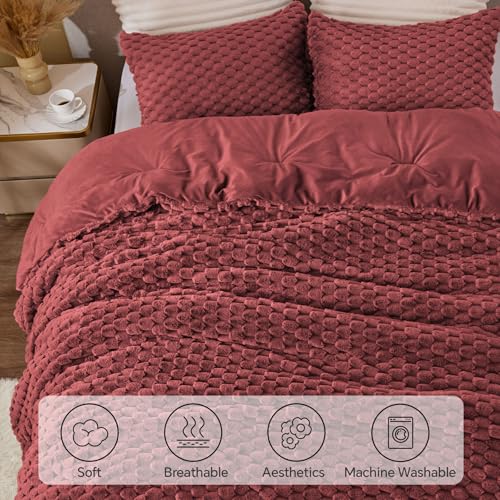 BEDELITE Fluffy Queen Comforter Set - Burgundy Fleece Soft Comforter for Queen Size Bed, Luxury Warm Bedding Set for Winter, Fuzzy Bed Set 3 Pieces (1 Comforter, 2 Pillowcases)