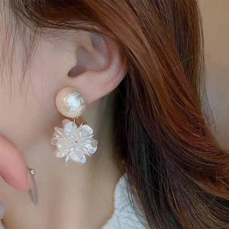 White Flower Pearl Dangle Drop Stud Earrings for Women Acrylic Petal Bouquet Flowers Tassel Earring Wedding Party Jewelry - Image 4