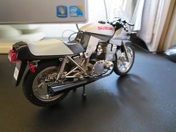 Amazon.co.jp: 超 スズキ SUZUKI GSX1100S カタナ