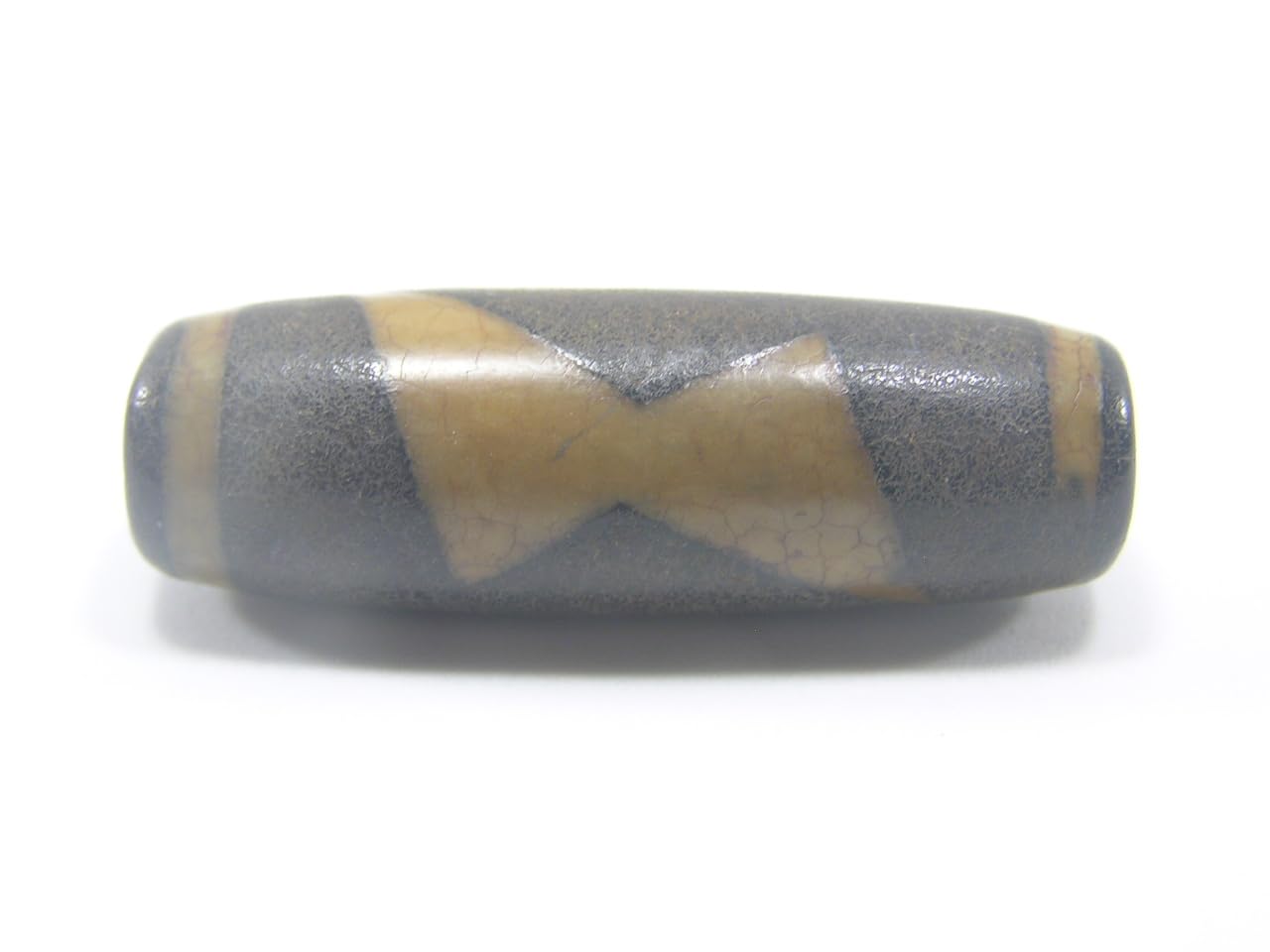 Amazon.co.jp: 【特殊天珠】閃電五眼天珠（せんでんごがんてんじゅ