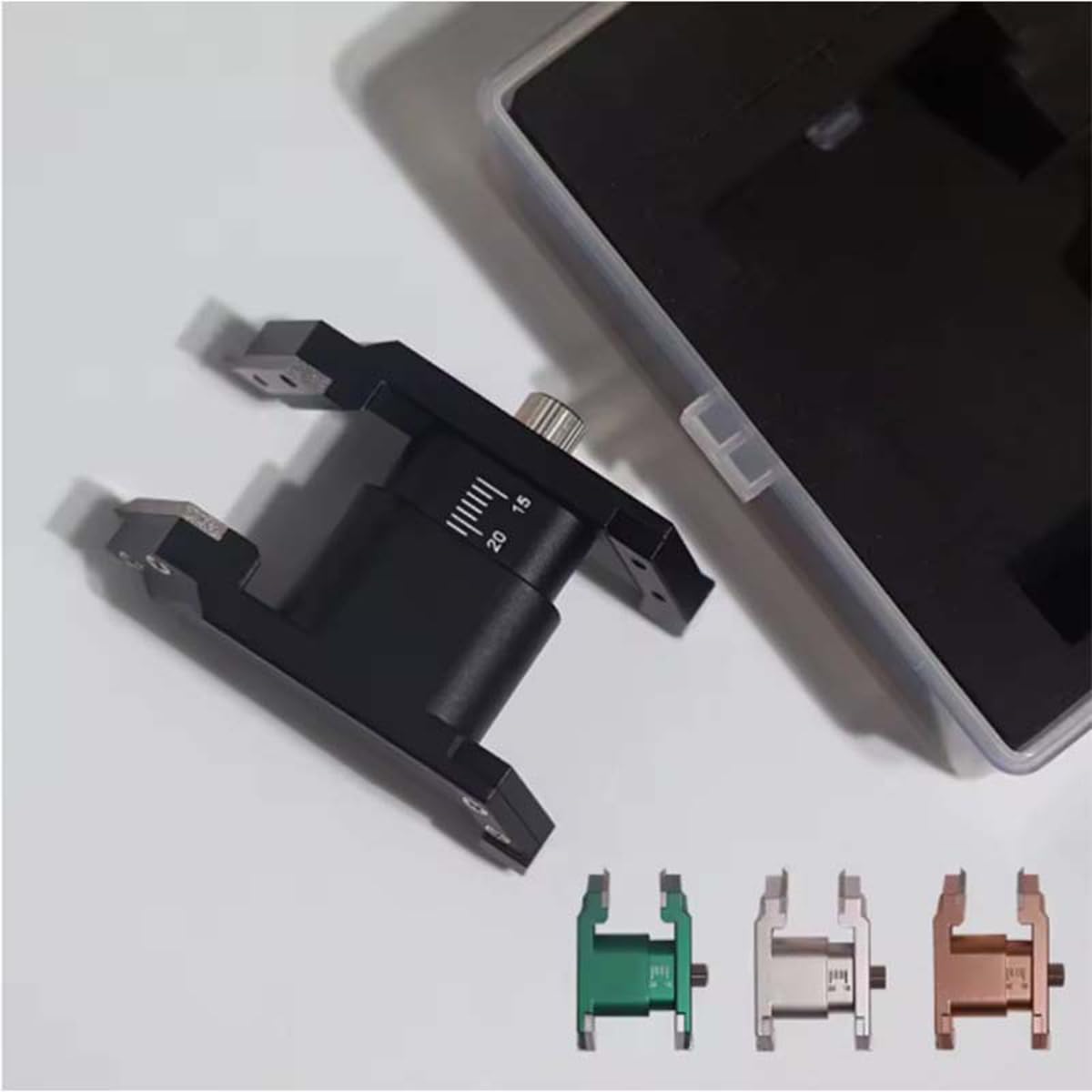 Herramienta para correas de reloj en forma de V. Herramientas para relojes Muelle para brazalete reloj y aleación duradera. Fácil usar. Ideal para reparaciones, verde