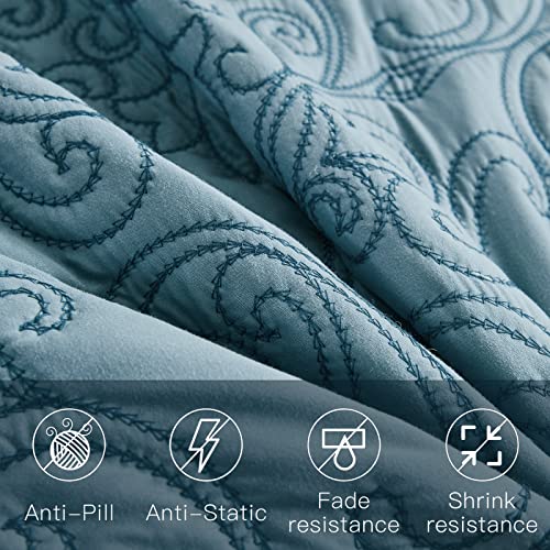 Image of CHIXIN Bedspread Coverlet Set Queen Size - Lightweight Bedding Cover - Beautiful Stitching - 5 Piece Reversible Bedspread - Luxury Damask Paisley Pattern (Queen, Lagoon)