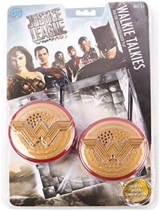 Miniatura 5 de Wonder Woman Justic League Walkie Talkies, rango de 1000 pies, para uso en interiores y exteriores, incluye clip para cinturón, por Sakar