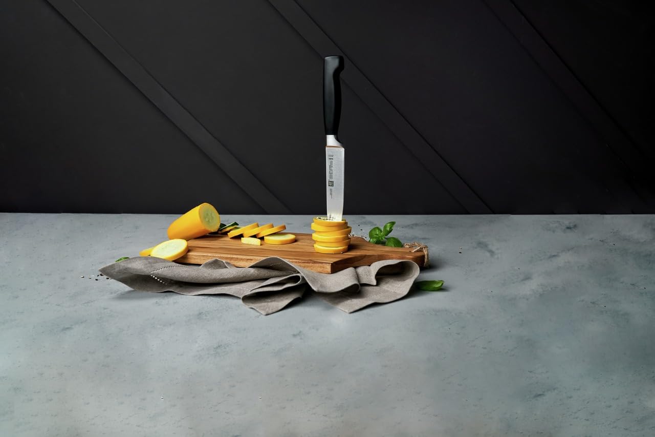 ZWILLING 31070-161-0 FOUR STAR Nóż do krojenia 16 cm, srebrny/czarny