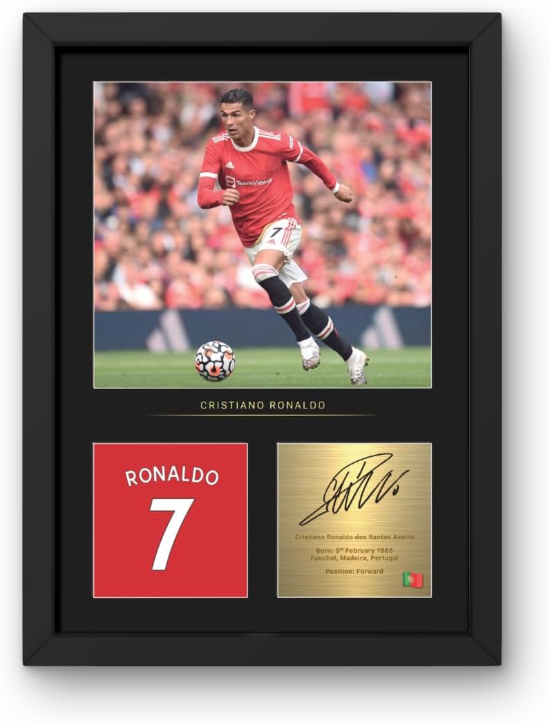 – Win FC Cristiano Ronaldo Signed A4 Framed Photo Display - Reproduced Digital Signature - Gift For United Fans