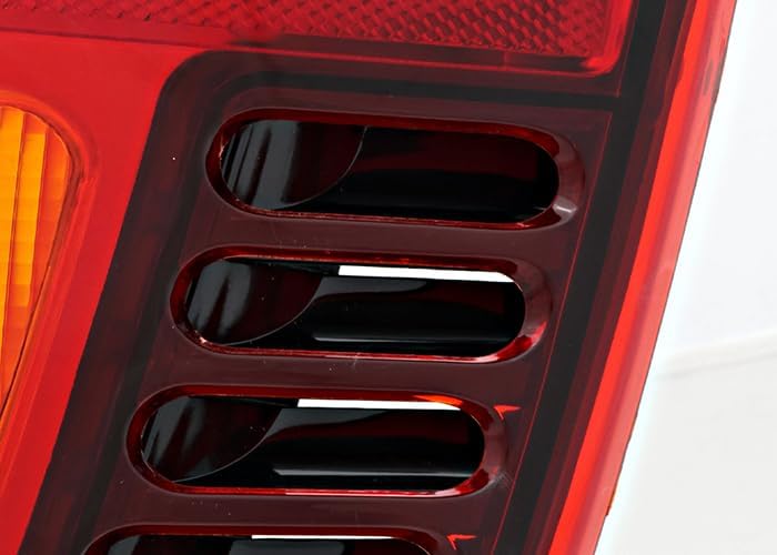 For Jeep Grand Cherokee Tail Light Lamp 2002 2003 2004 Passenger Right Side