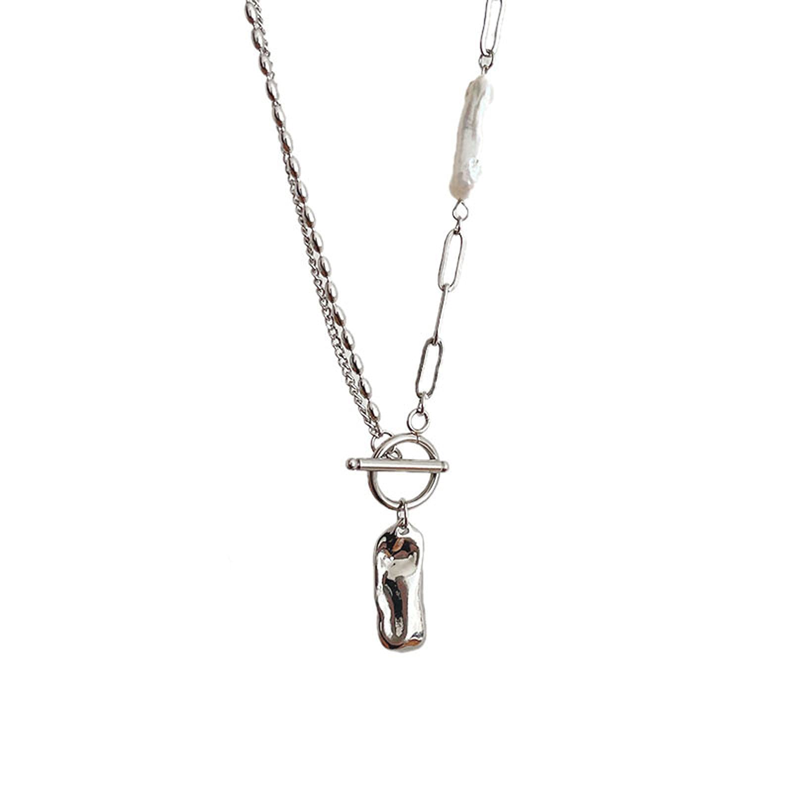Collier en perle d'eau douce double rangée au fini minimaliste chic