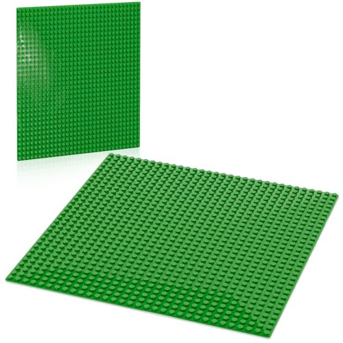 Pokiiulk Classic Green Baseplates, 32x32 Studs Square Base Plates for Play or Display Bricks Creations, Compatible with Classic Legos, 10' x 10', Pack of 2, Perfect for Grass or Nature Landscapes