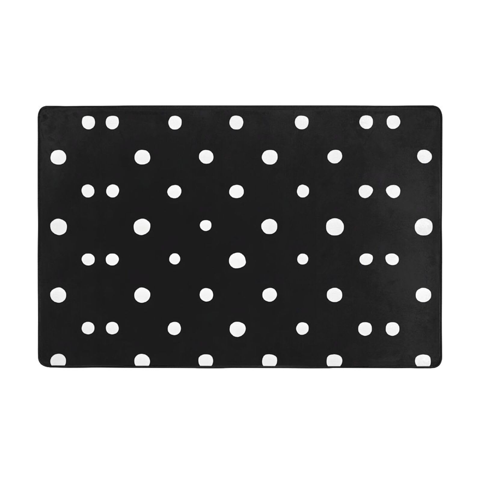 Tapis noir et blanc pour sublimer la décoration de votre salon