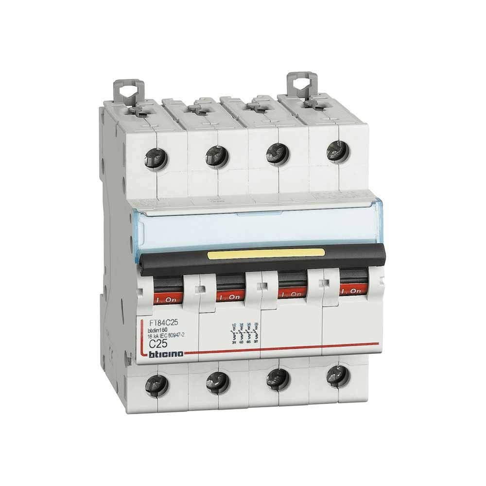 Interruptor magnetotérmico 4 polos C32 2M 4500K - Cód. HERD692552