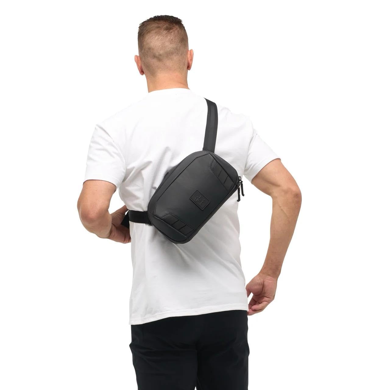 Gomatic Sling Bag Fotográfica 5L – Borsa Compacta para Cámara Mirrorless o Reflex, Diseño Peter McKinnon, Impermeable, Acceso Rápido, Ideal para Viajes, Ciudad o Fotografía Ligera