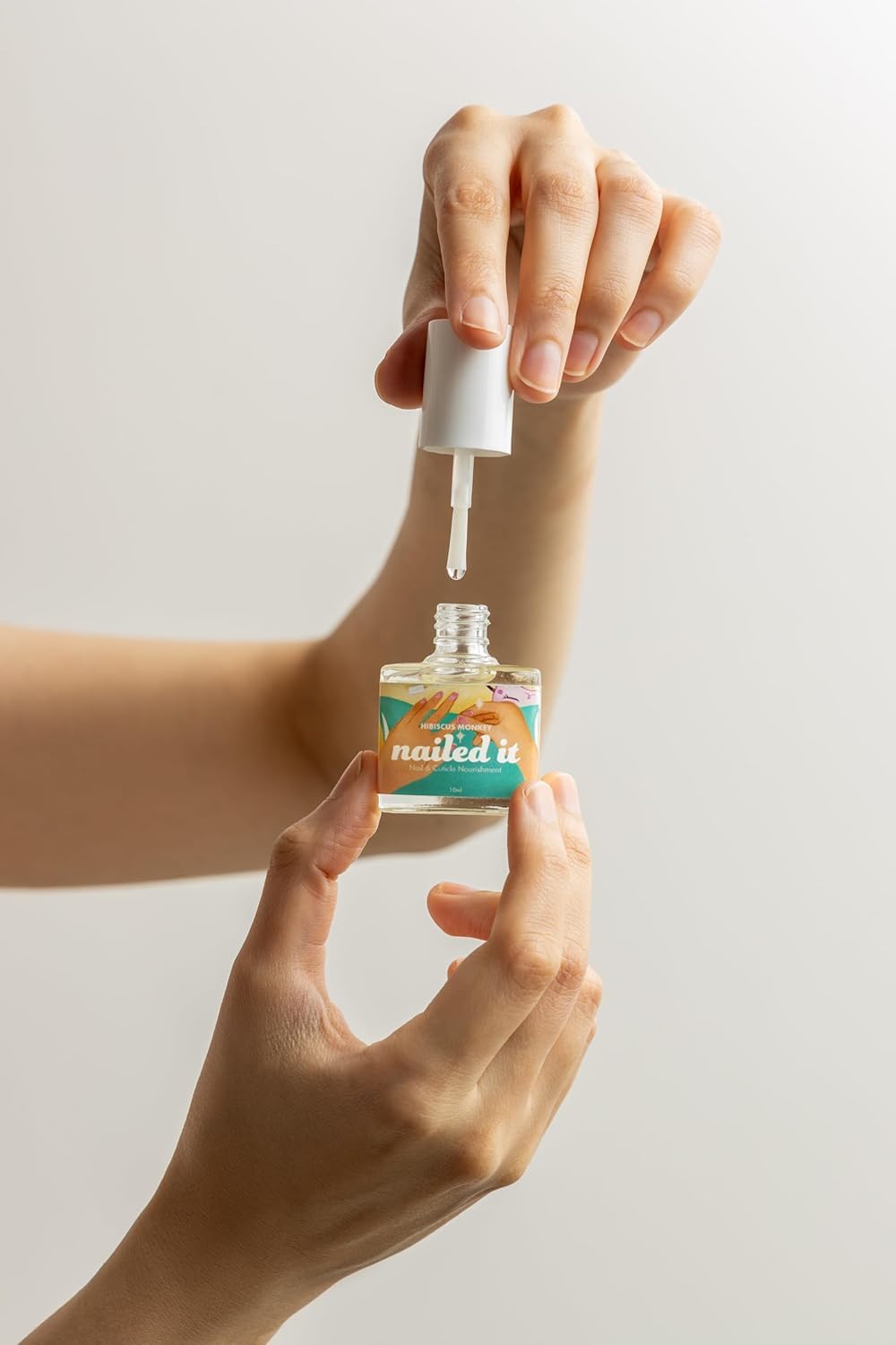 yper N????iltiqu???????? Formula 3 Nail Protein Treatment - Nail Strengthener for Hard, Brittle Nails (w/SIeekshop Pink Comb) (FORMULA 3 (1/2 oz | 0.5 oz)), Clear