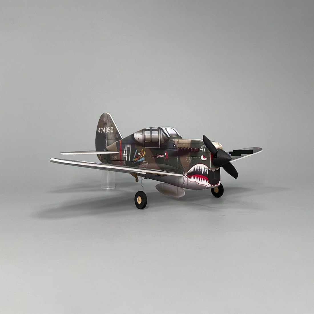 MinimumRC P-40 RC-Flugzeug, gyrostabilisiertes Micro-4CH-Kampfflugzeug Flying Tigers, Scale-Modell für Hobbyflieger (Gas Links / 2 Batterie)