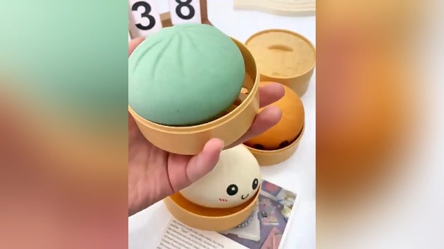 Squishy A Forma Di Gnocco Gigante Con Glitter – 9x9 Cm, Giocattolo Sensoriale Rimbalzante Per Stress E Relax