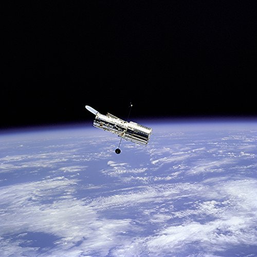 Télescope Hubble et limbe terrestre cadre noir XL mat pour décoration murale