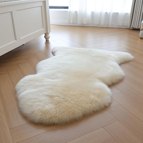 ムートンラグ 天然 羊毛100% オーストラリア産 高級毛皮 ラグ ふわふわ暖かい カーペット ソファーマットにも最適 家居装飾やキャンプにもぴったり (1匹【50×80cm】, クリーム) [4]