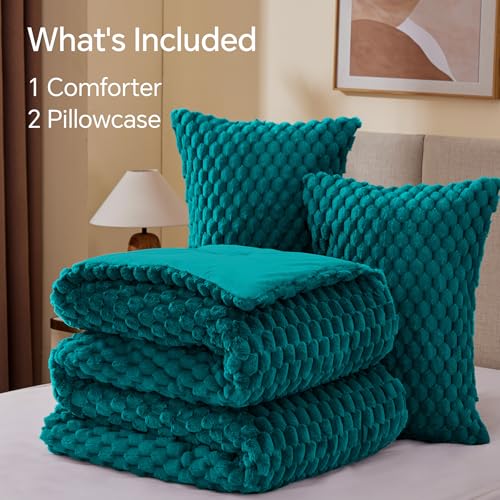 Image of BEDELITE Fluffy King Size Comforter Set - Teal Fleece Soft Comforter for King Size Bed, Luxury Warm Bedding Set for Winter, Fuzzy Bed Set 3 Pieces (1 Comforter, 2 Pillowcases)