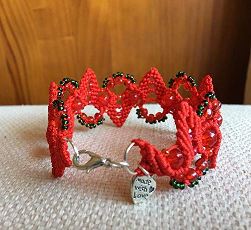 Pulsera macrame roja hojas Navidad hecha a mano con rocallas y cuentas cristal a juego Mide aproximadamente 18 cm de largo